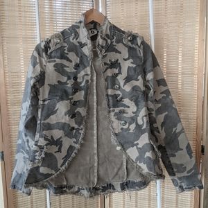 Pepper Camo Military - Beige Camo / XS